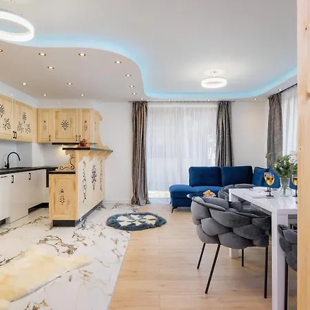 Unique For 6 People In With Access To Sauna By Renters *
