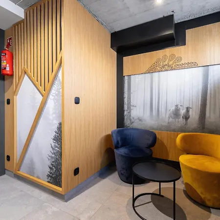 Unique For 6 People In With Access To Sauna By Renters Apartment *