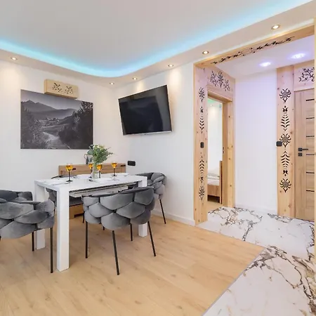 Unique For 6 People In With Access To Sauna By Renters Zakopane