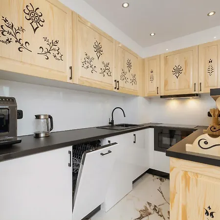 Apartment Unique For 6 People In With Access To Sauna By Renters *